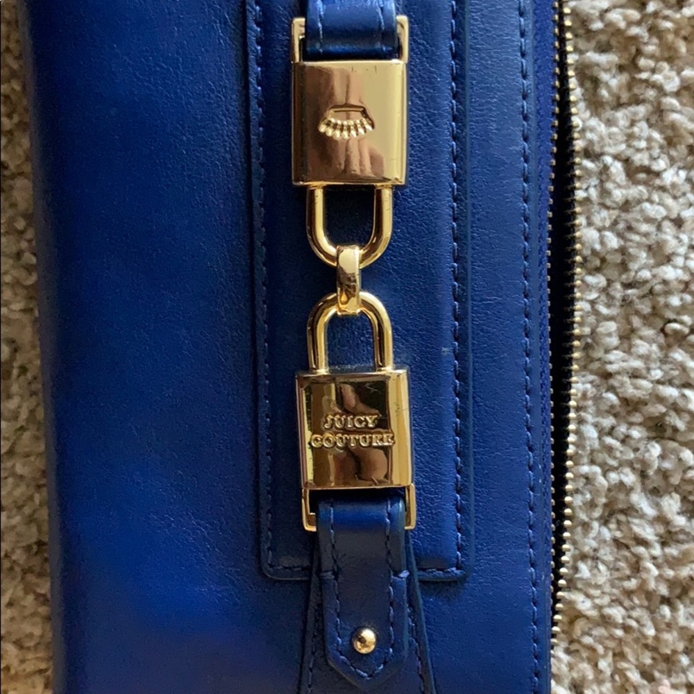 Blue Wallet - Picture 5 of 5